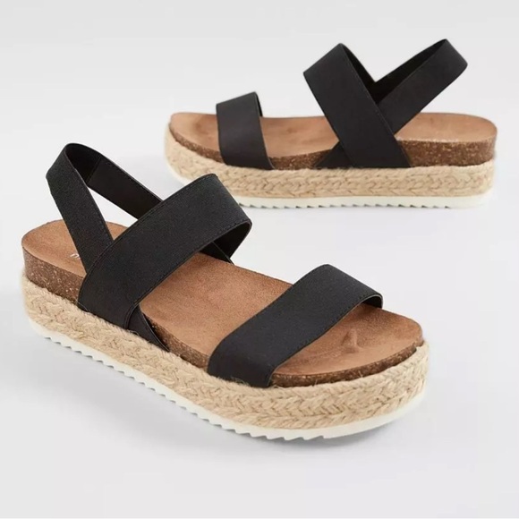 Madden Girl Shoes - NWT Madden Girl Cybell Flatform Sandal